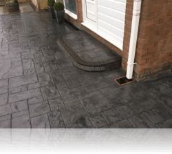 Radial Step in London Cobble