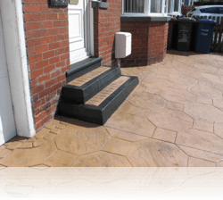 Tiered Boot Kerb Steps in Octagon Stone