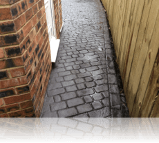 Country Cobble Path in Steel